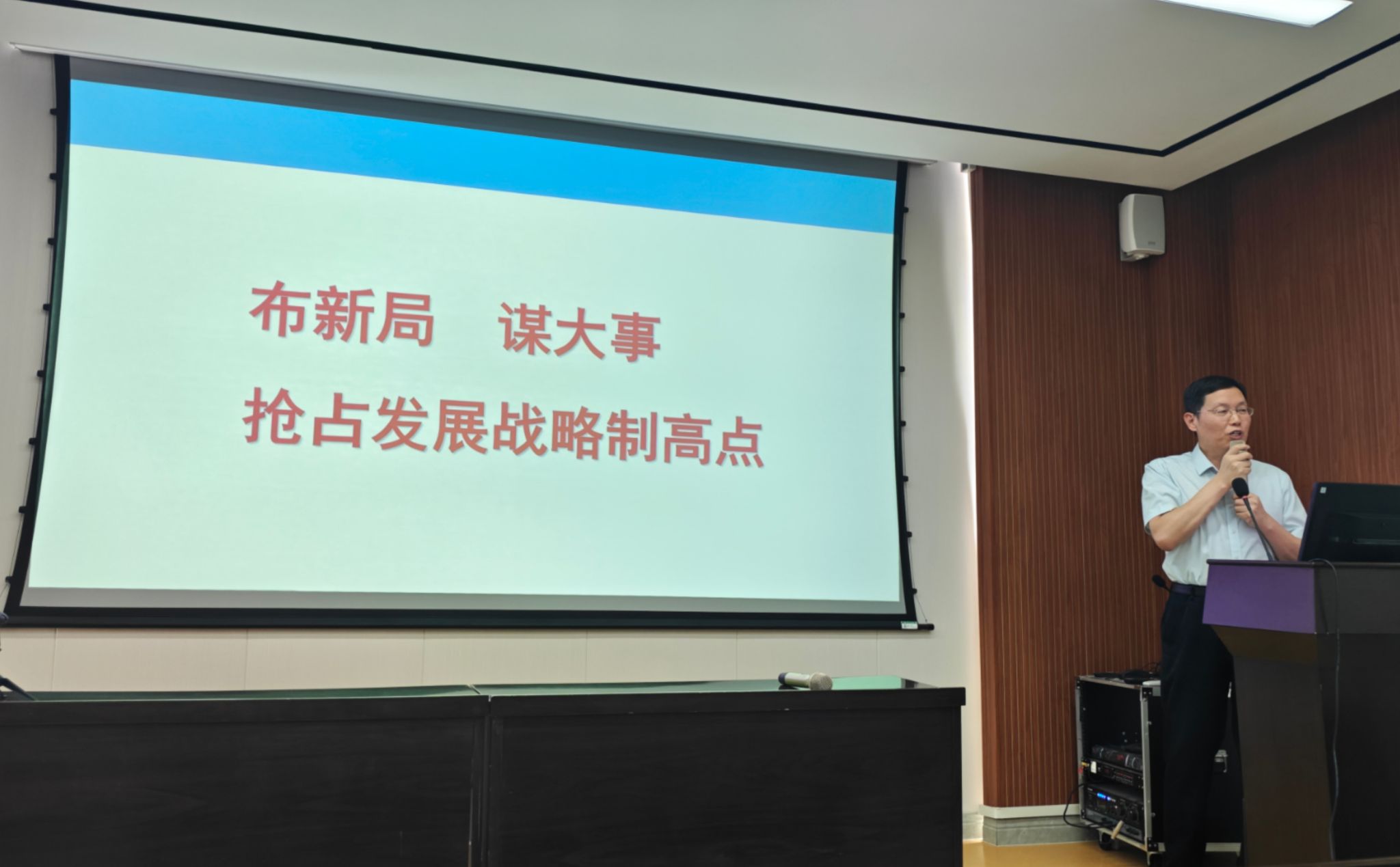 8b9853be540837eee538918622dc22e 8b9853be540837eee538918622dc22e